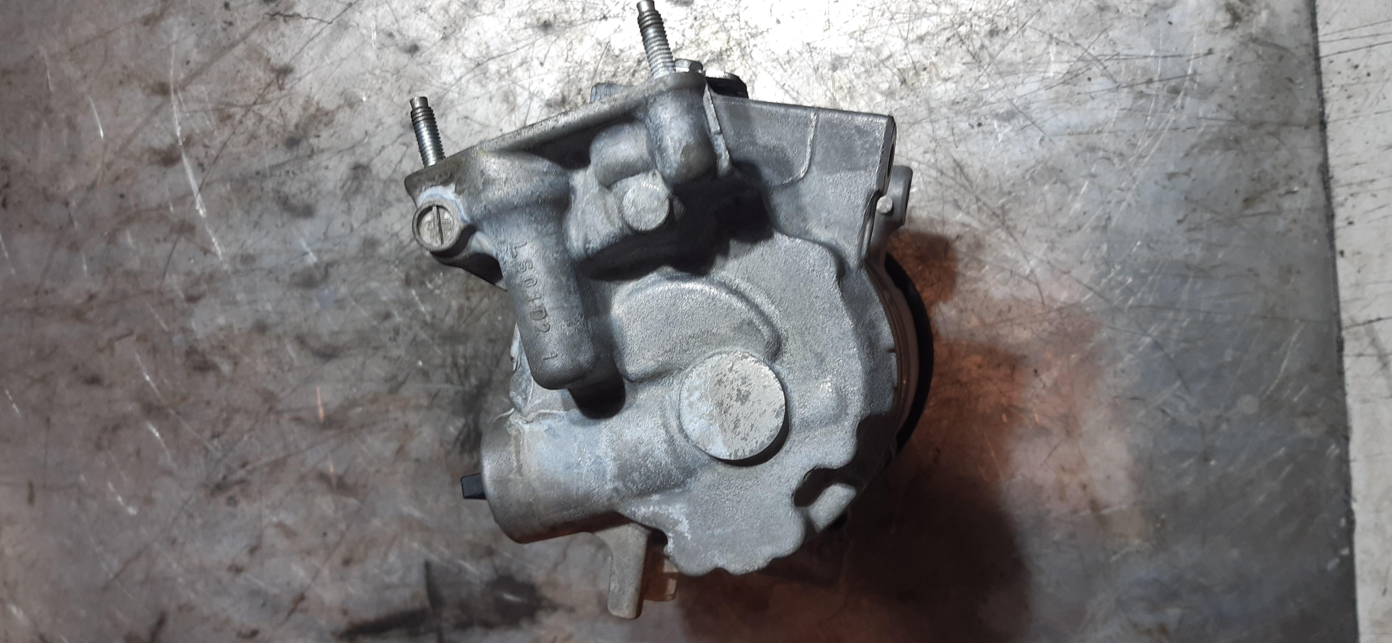 Compressore clima Peugeot 208 1.2B 2014 HM01 9672247080 COMU766