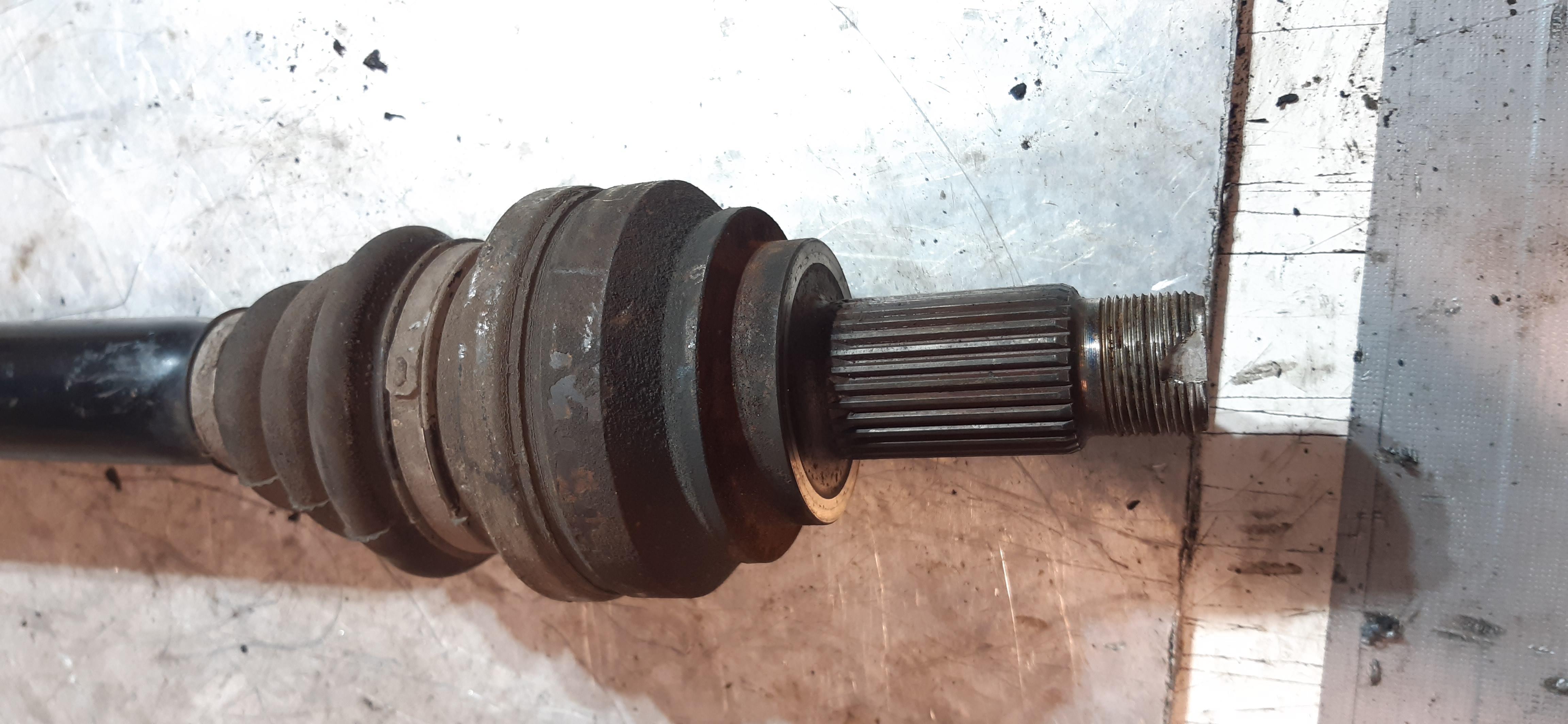 Semiasse Post SX BMW 530XD 3.0 4X4 2008 306D3 7572419 MECC2241