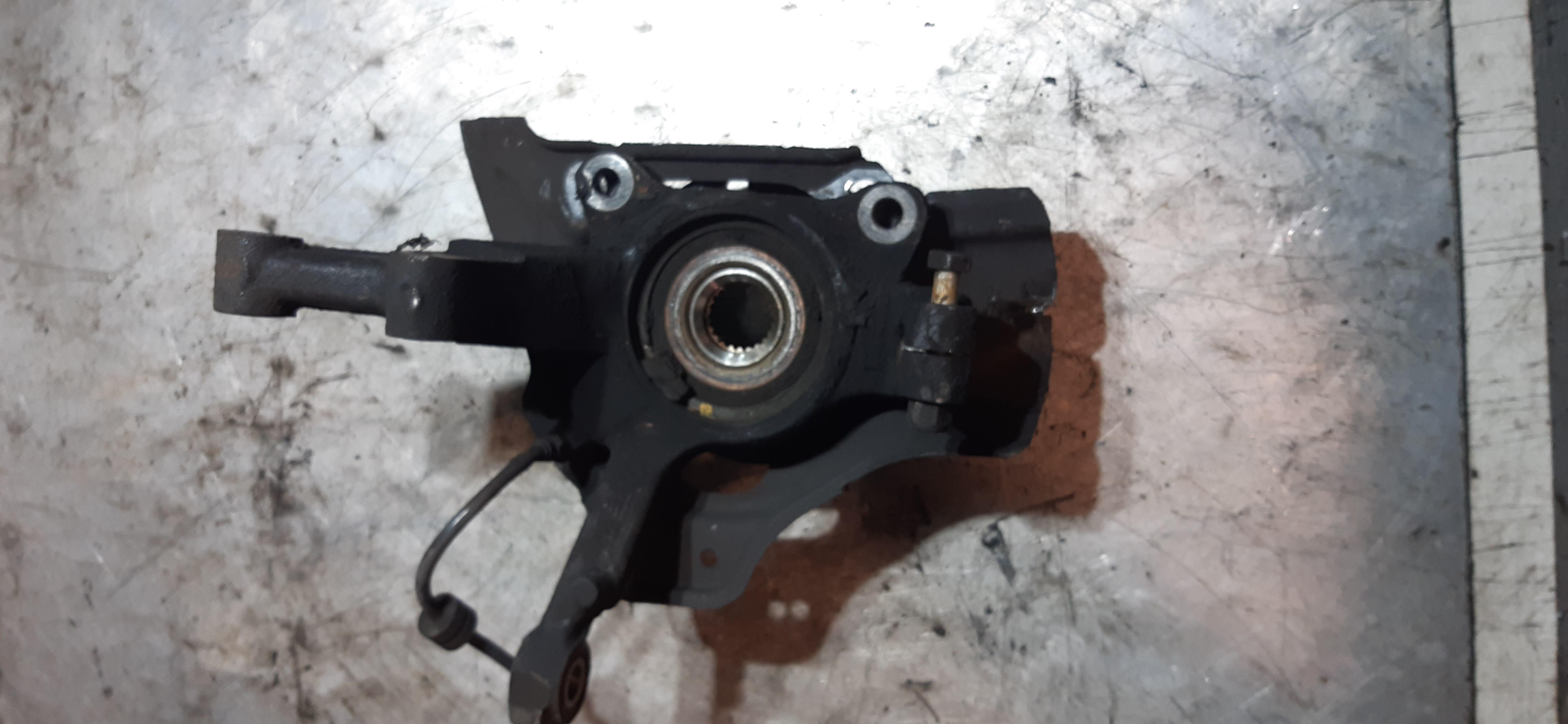 Mozzo Ant SX Fiat Punto 3° Serie 1.2B 2010 188A4000 MECC2529