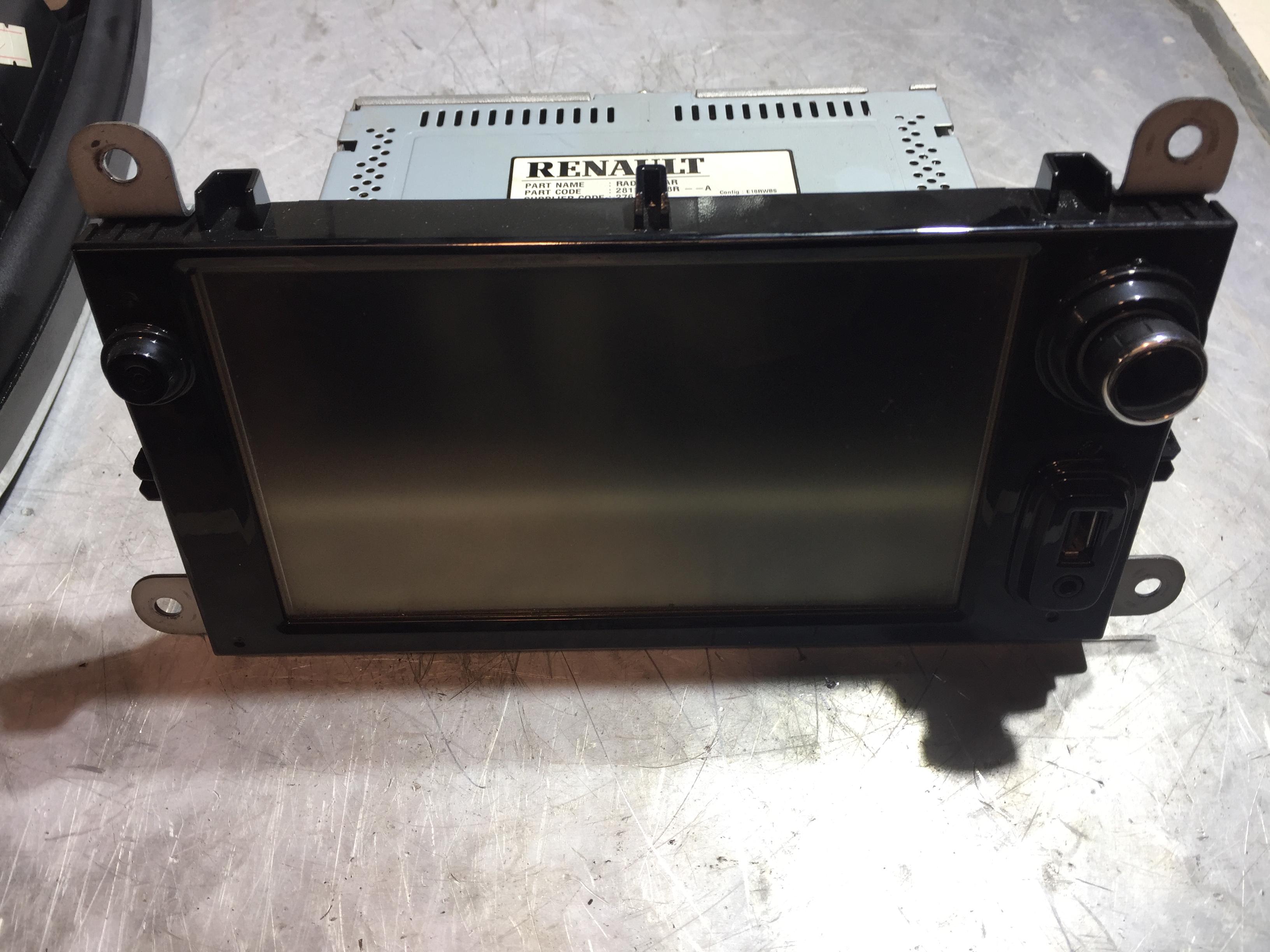 AUTORADIO DISPLAY TOUCH + PLANCIA RENAULT CLIO SW 1.5DCI 2014 5P K9KC6 281153868R AUTRD215 