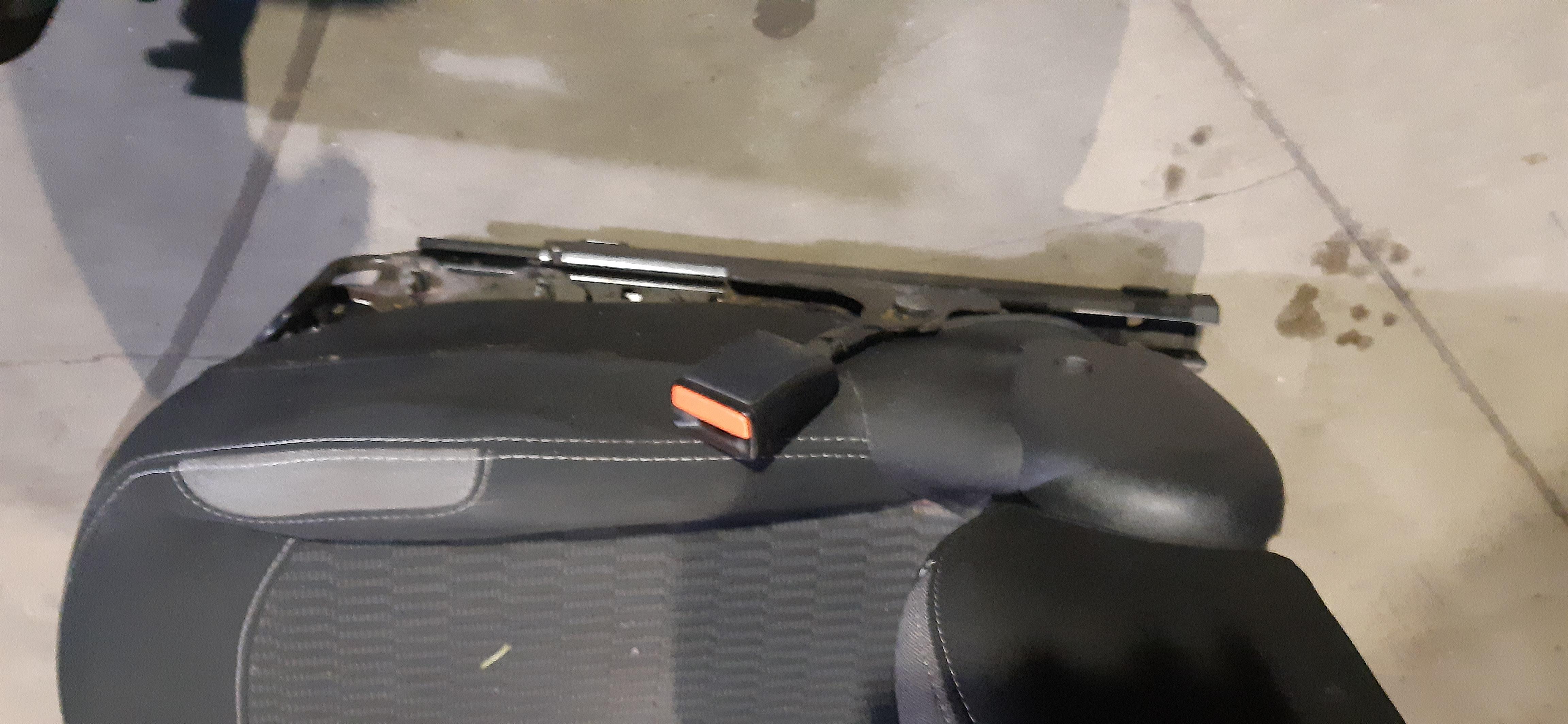 INTERNO COMPLETO DI PANNELLI IN TESSUTO NERO PEUGEOT 208 1.2B 2016