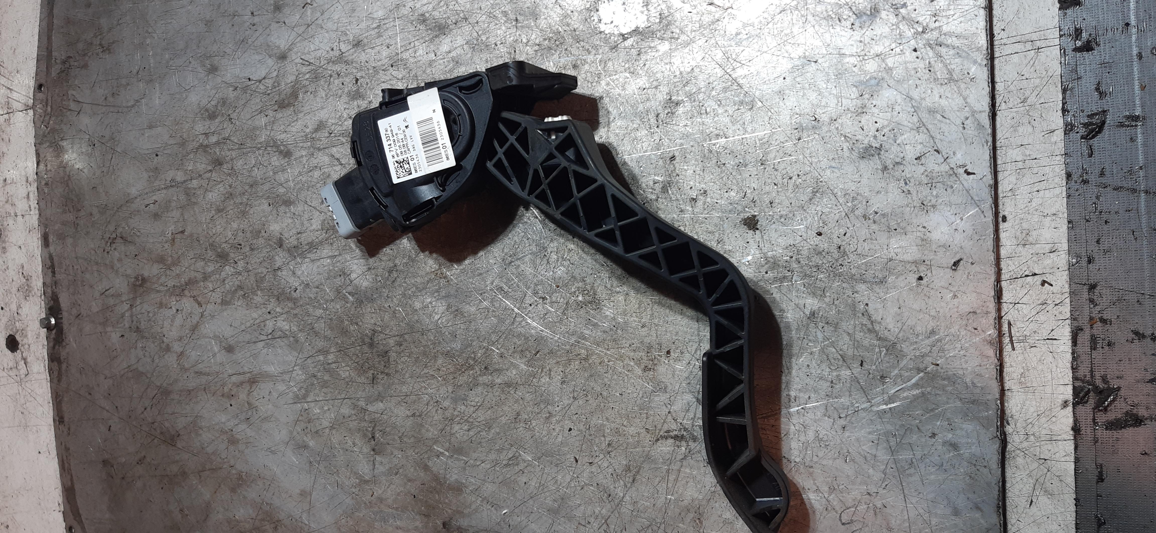 PEDALIERA ACCELERATORE PEUGEOT 208 1.2B 2016 9671433780 PEDAU339