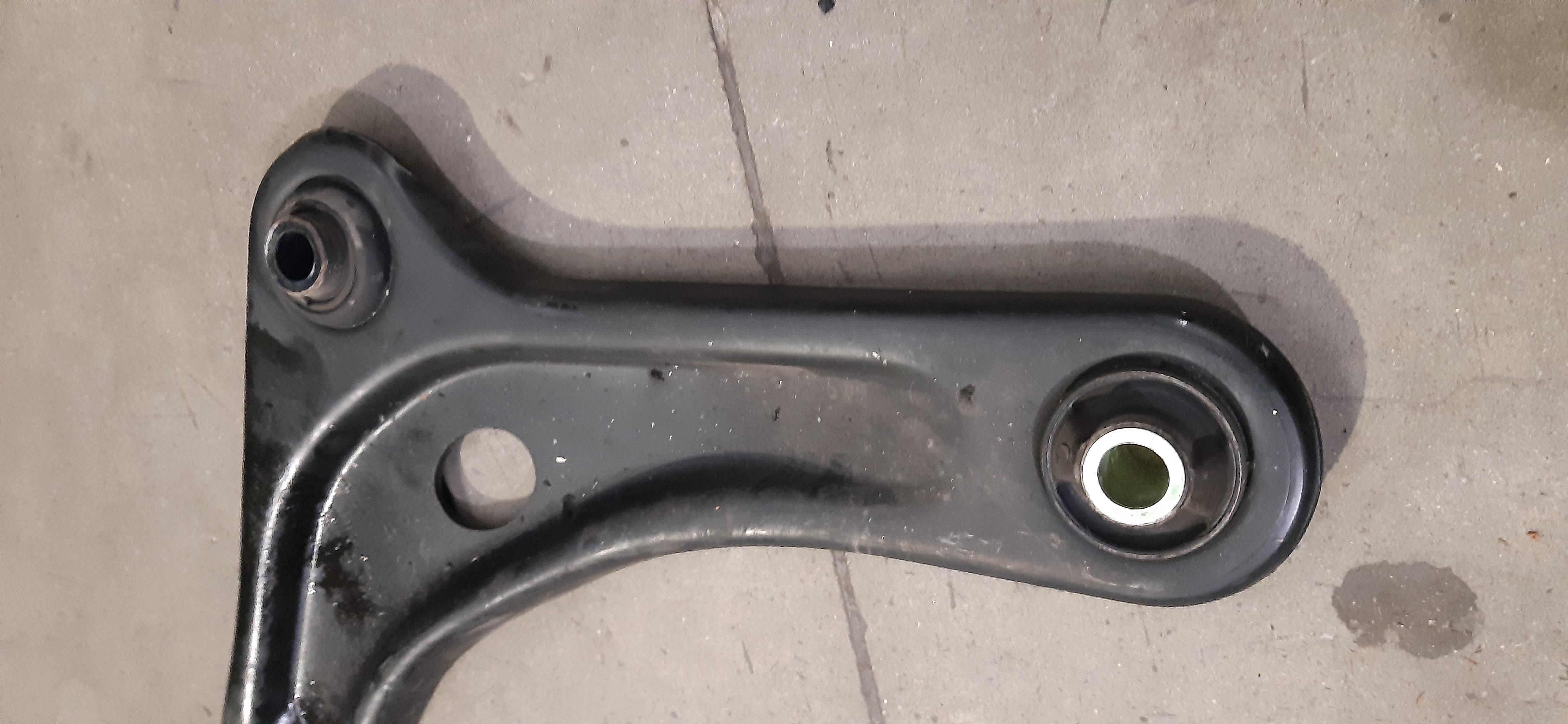 TRAPEZIO ANTERIORE SINISTRO PEUGEOT 208 1.2B 2016 HM01 MECC2994