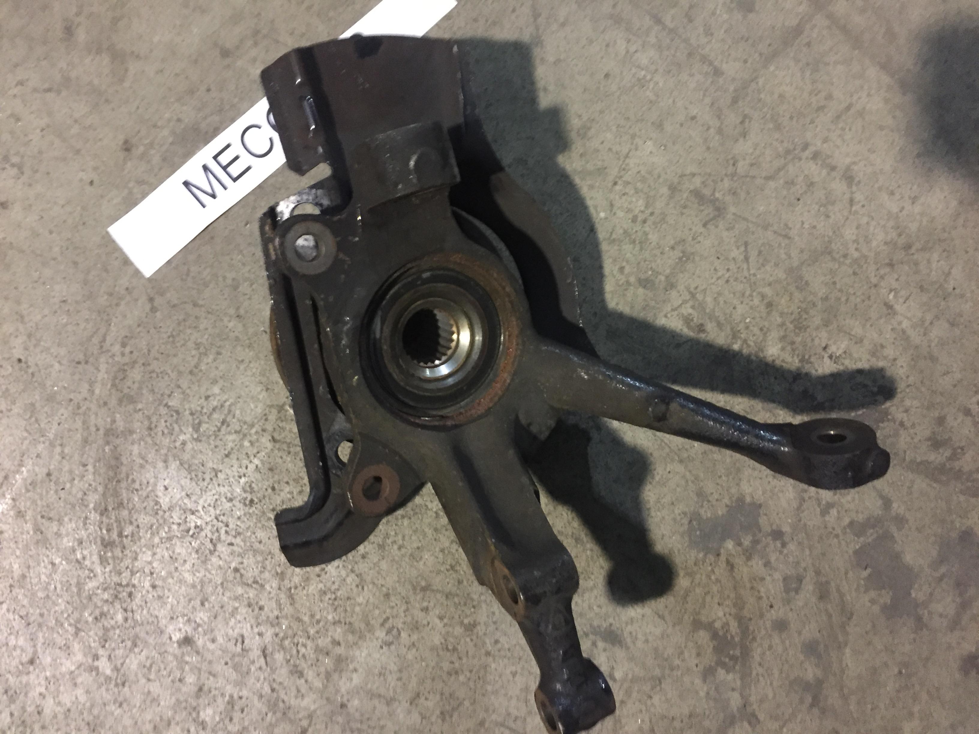 MOZZO ANTERIORE SINISTRO  FIAT 500 MECC5383