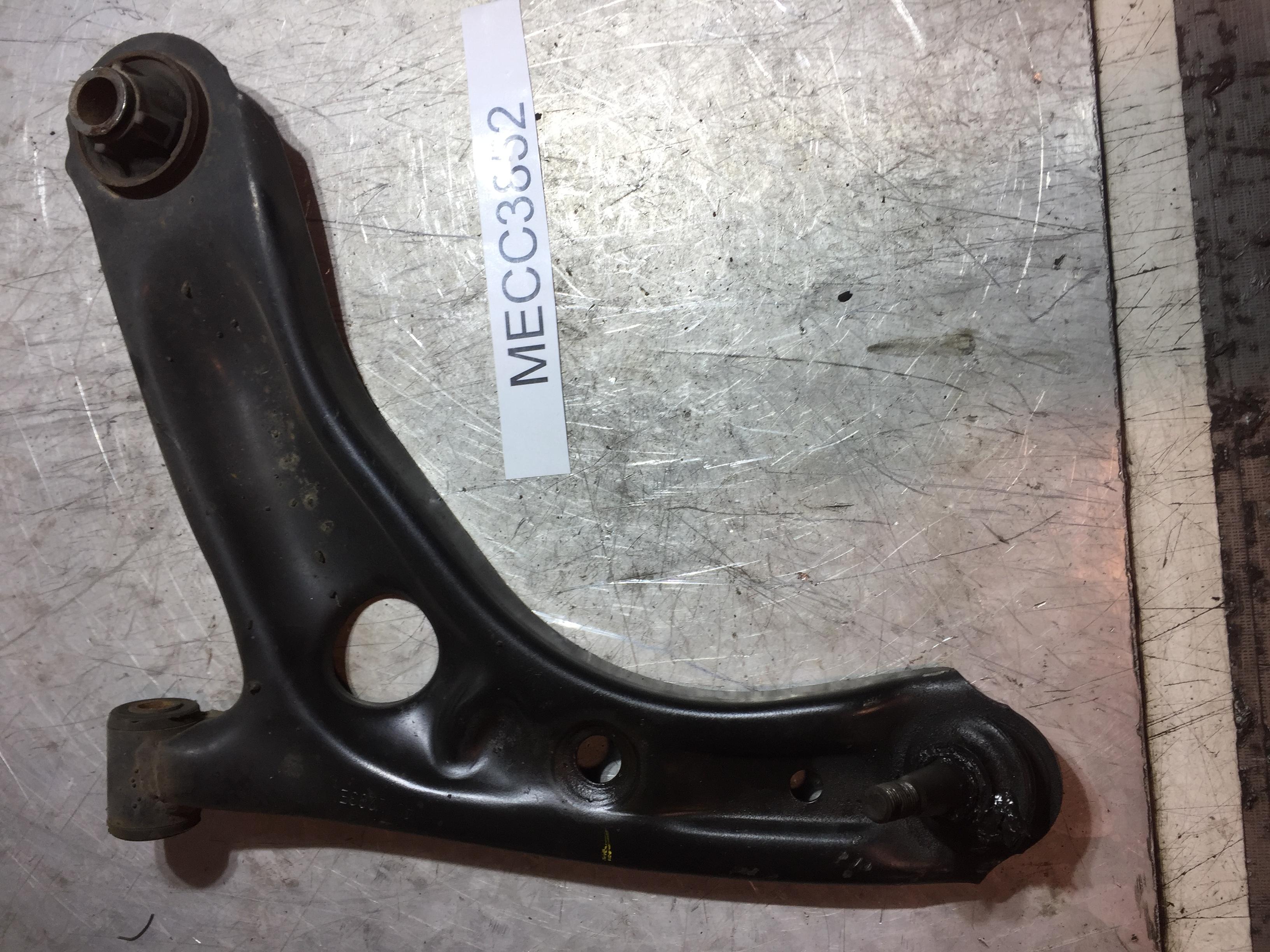 TRAPEZIO ANTERIORE SINISTRO CITROEN C1 1.0B 2016 MECC3852