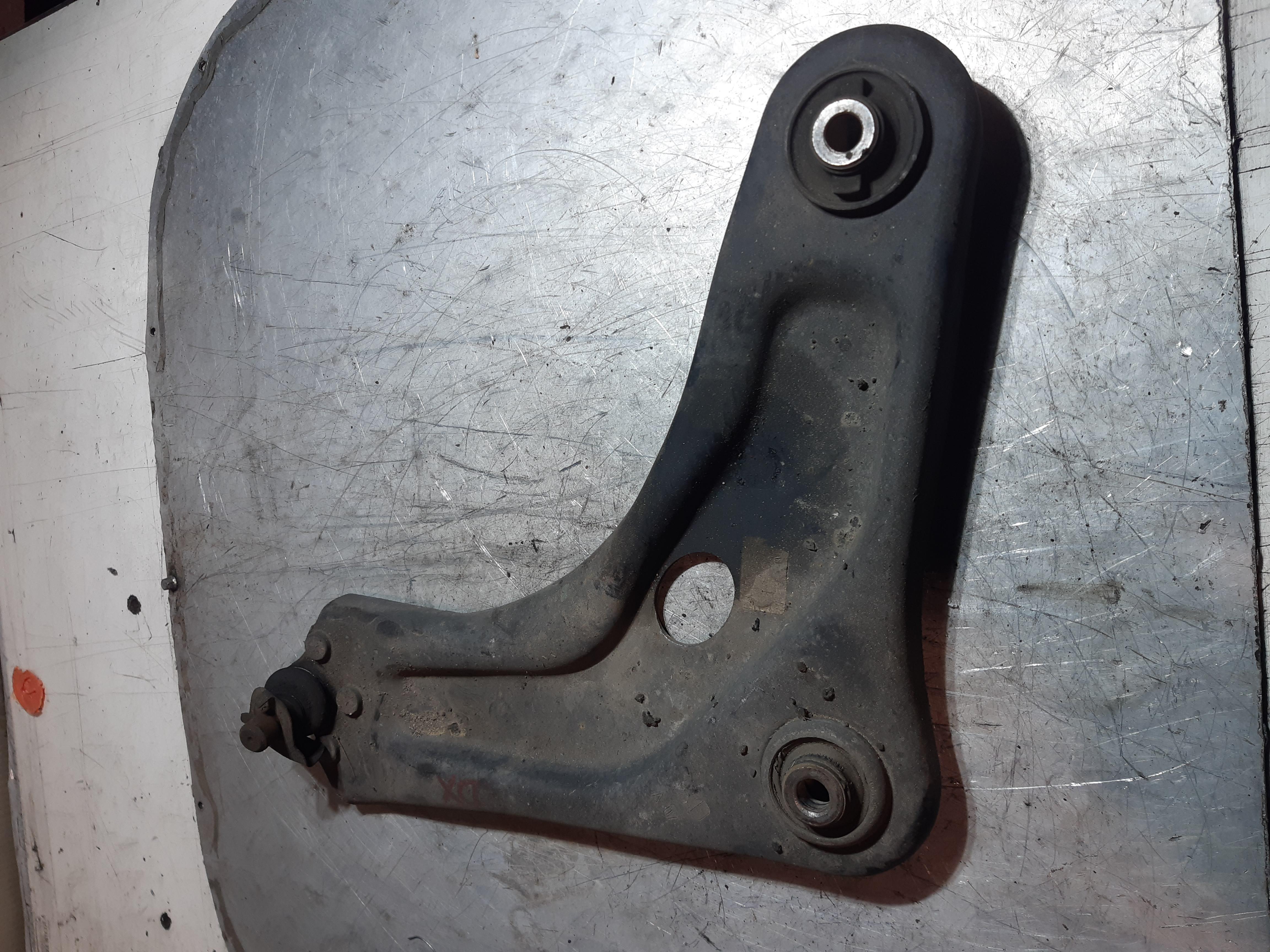 TRAPEZIO ANTERIORE DESTRO PEUGEOT 207 1.6HDI 2008 MECC3872