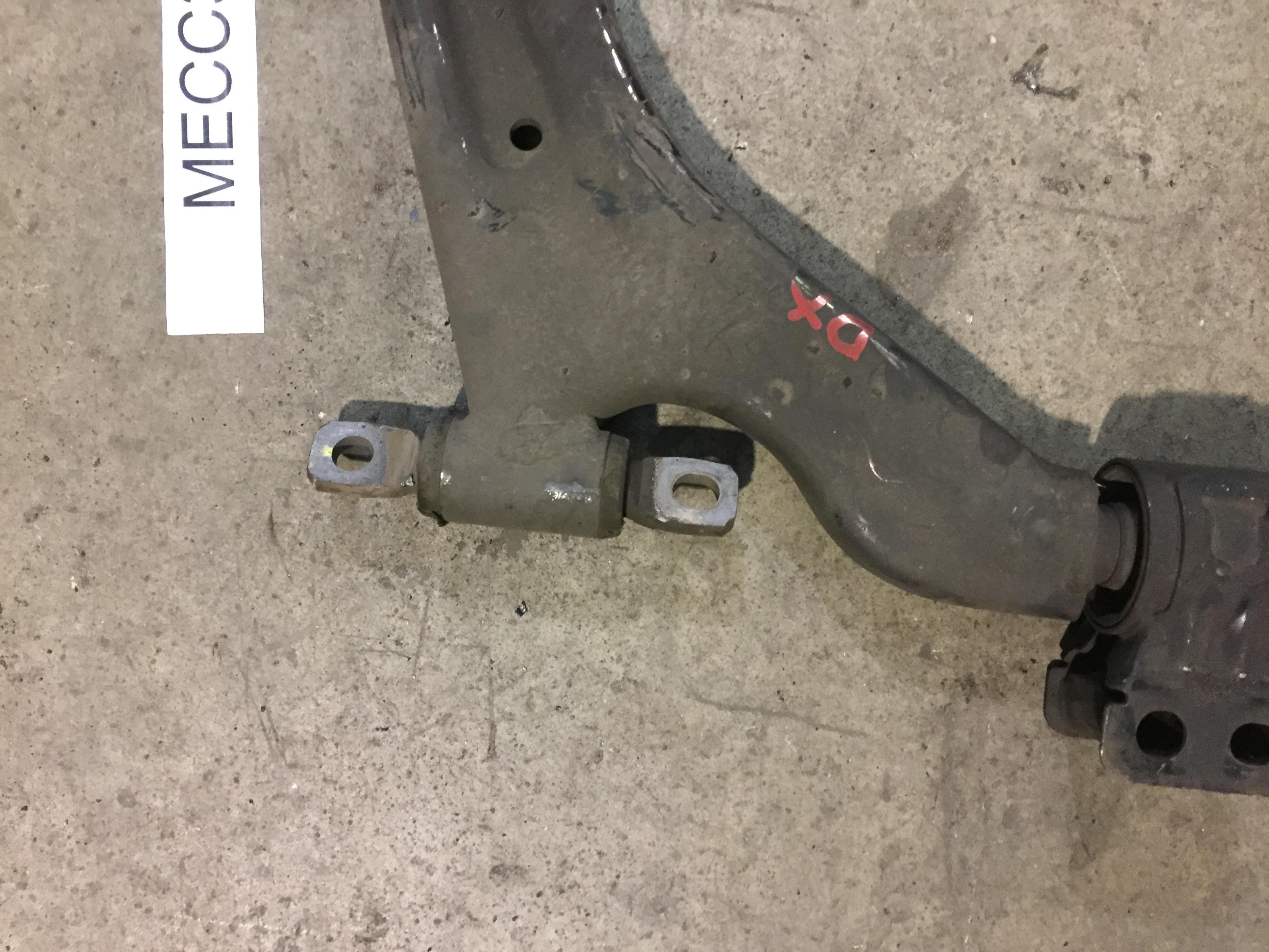 TRAPEZIO ANTERIORE DESTRO CHEVROLET SPARK 1.0B MECC3931