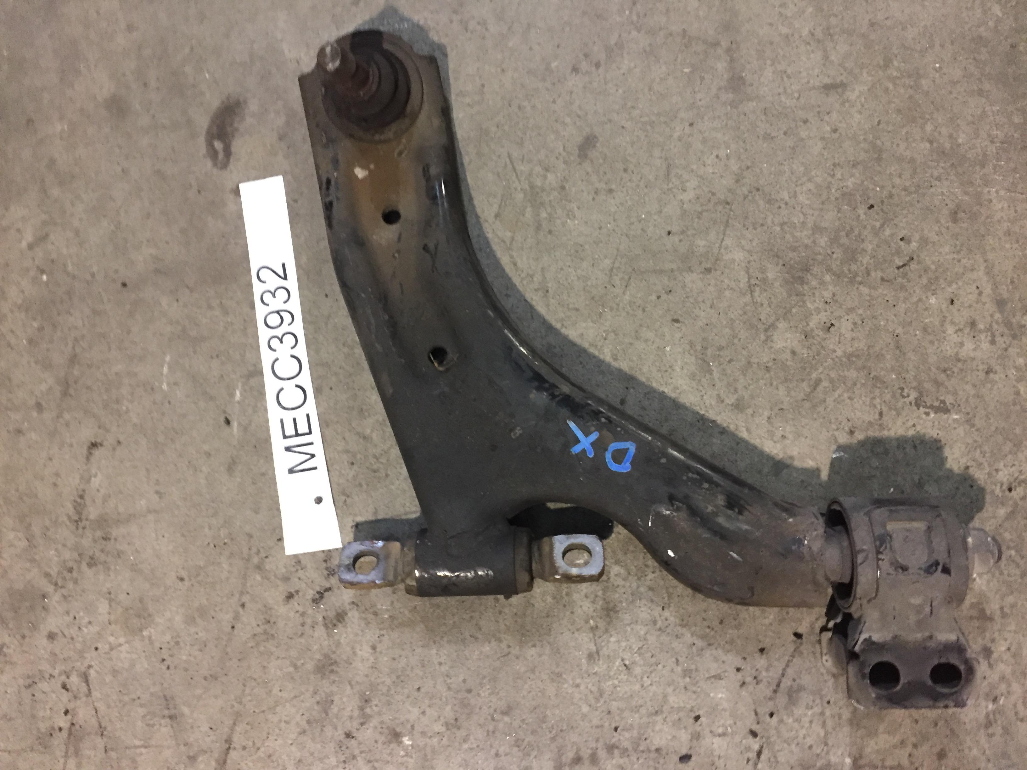 TRAPEZIO ANTERIORE DESTRO CHEVROLET SPARK 1.0B MECC3932