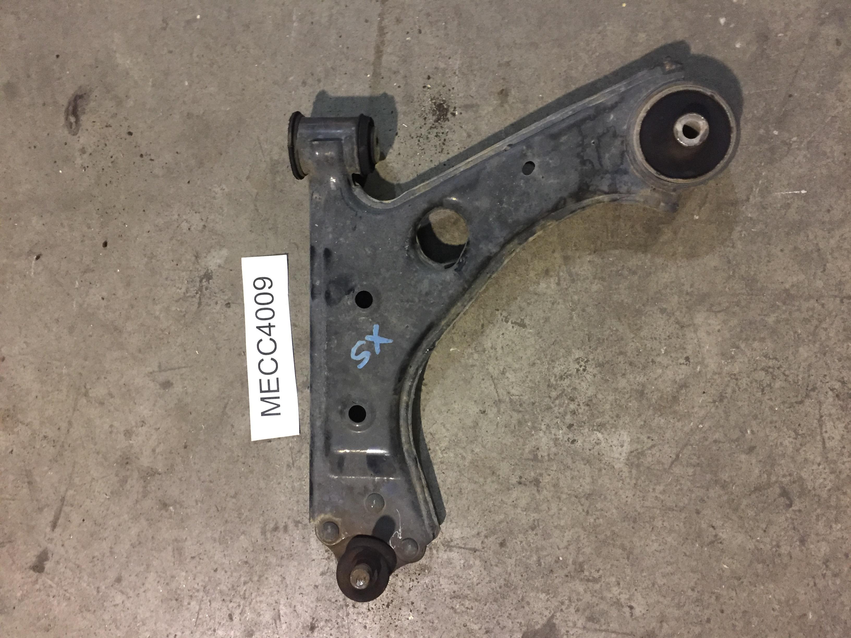 TRAPEZIO ANTERIORE SINISTRO OPEL CORSA 1.2B 2010 MECC4009