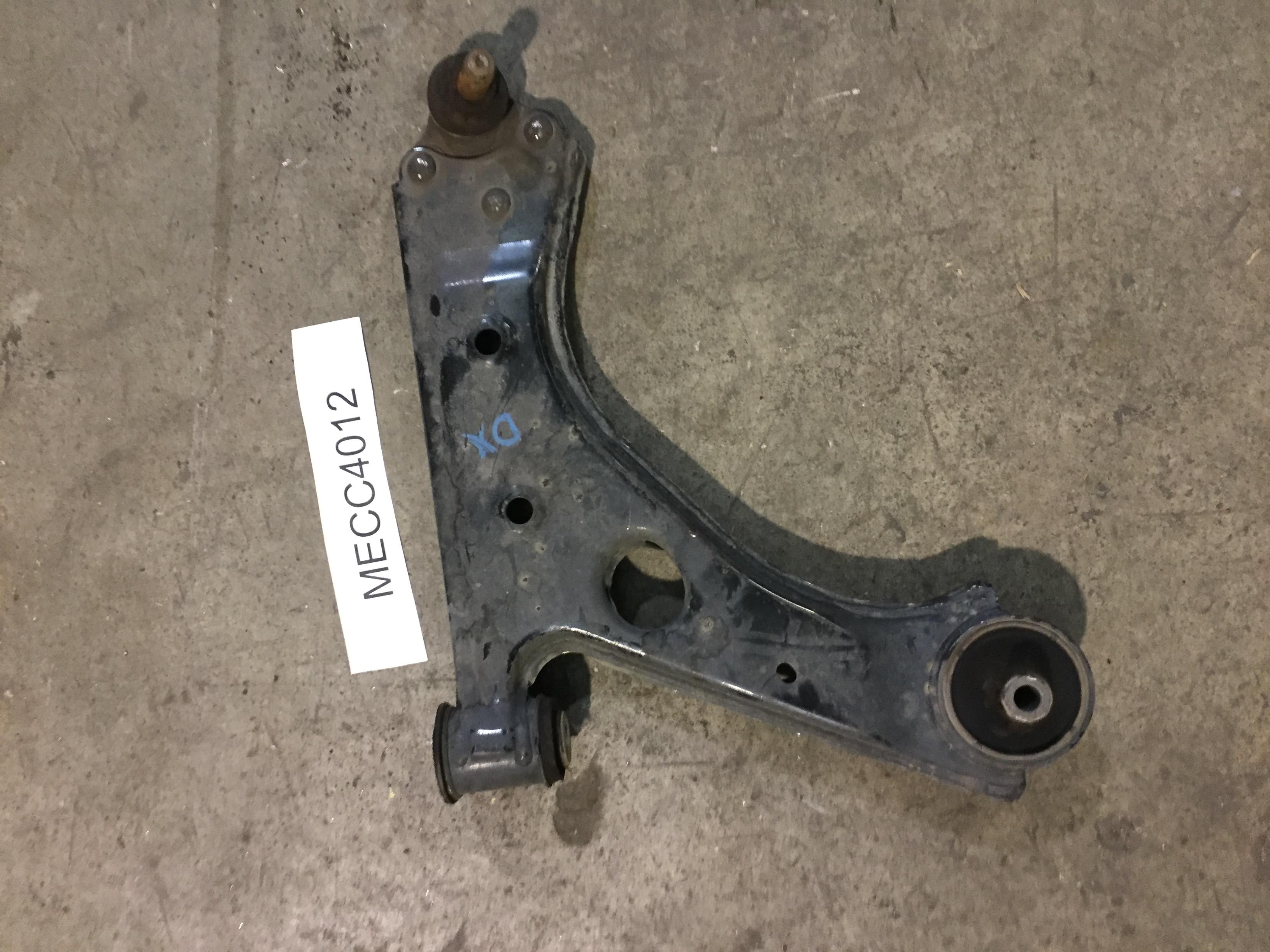 TRAPEZIO ANTERIORE DESTRO OPEL CORSA 1.2B 2010 MECC4012