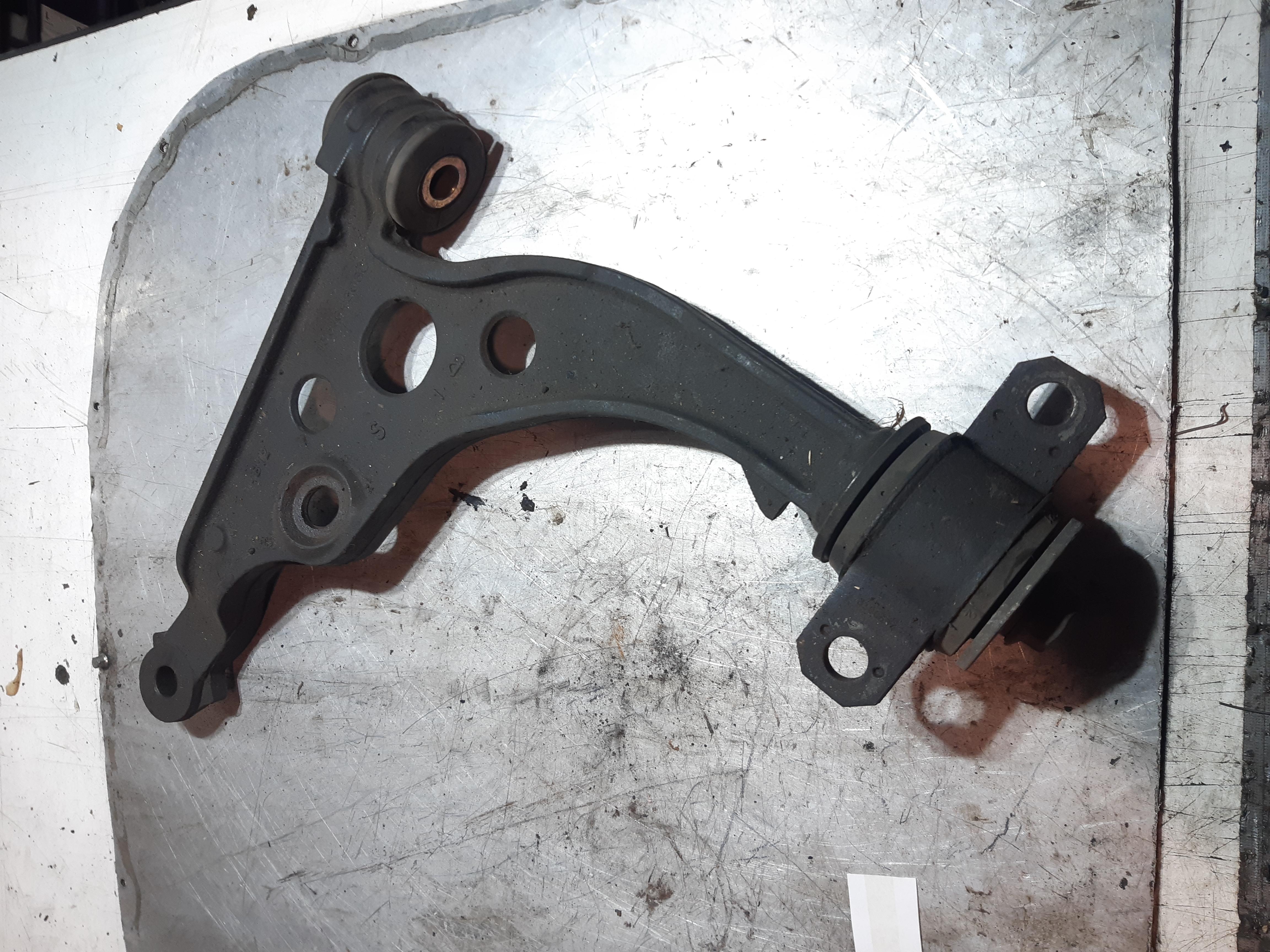 TRAPEZIO ANTERIORE DESTRO FIAT DUCATO 2.8JTD MECC4067