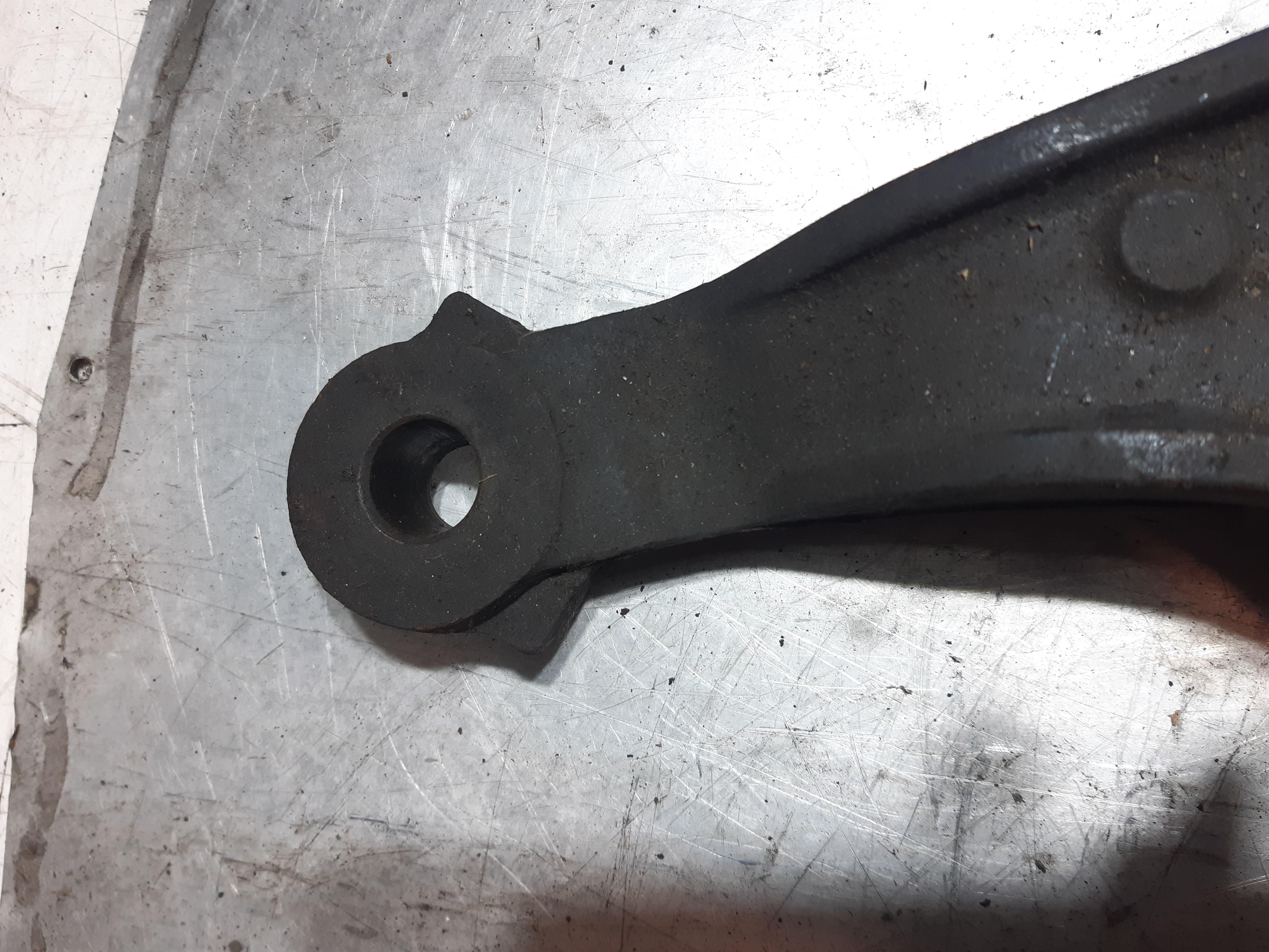 TRAPEZIO ANTERIORE DESTRO FIAT DUCATO 2.8JTD MECC4067