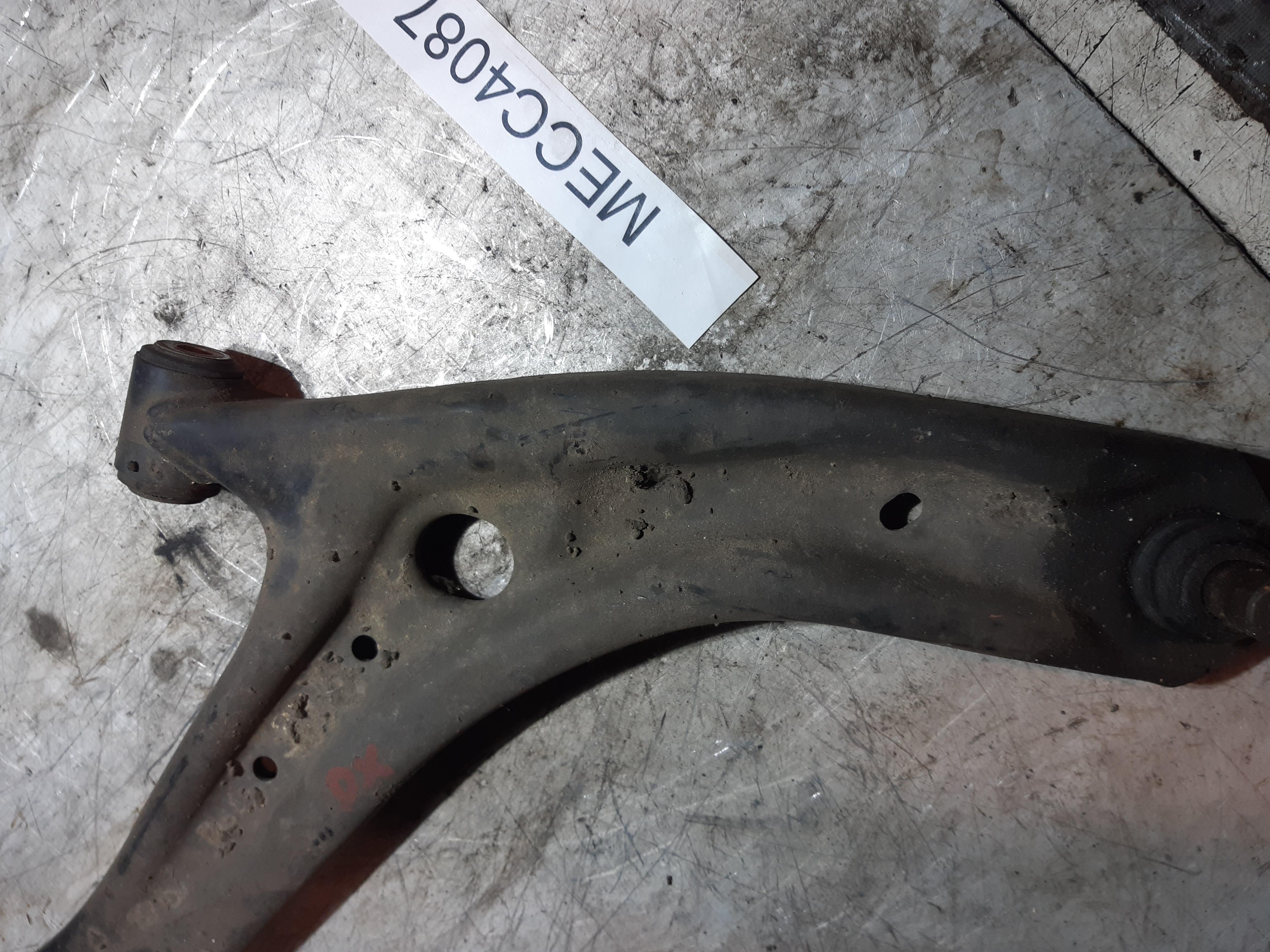 TRAPEZIO ANTERIORE DESTRO MAZDA 2 1.3B 2007 MECC4087