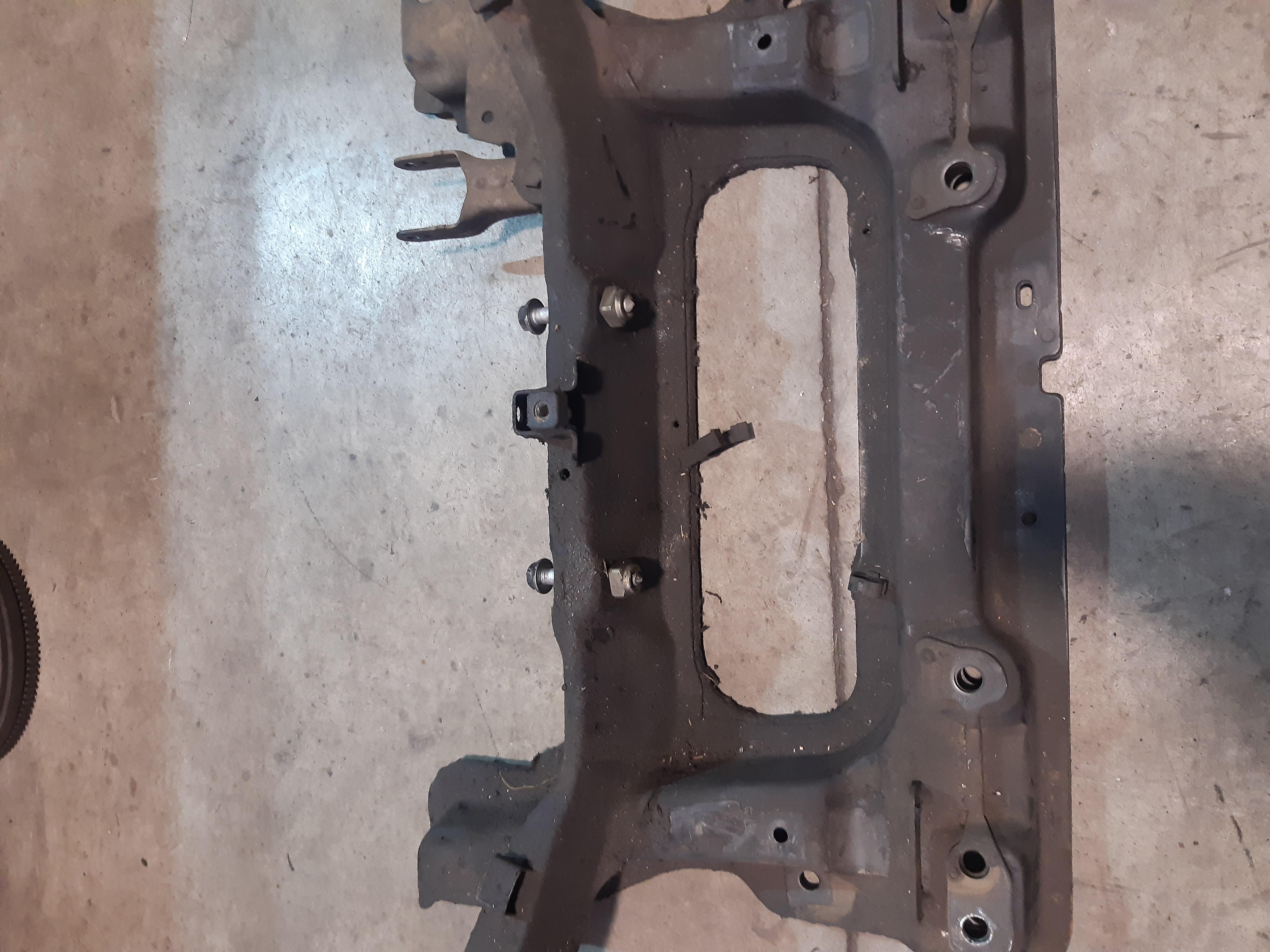 CULLA MOTORE ANTERIORE CITROEN BERLINGO 2.0HDI MECC4225