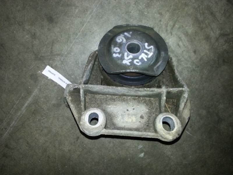 Supporto motore fiat stilo del 2003