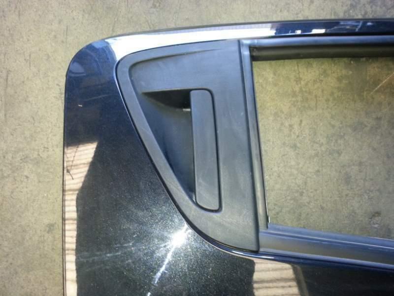 Portiera posteriore dx per Renault Clio 2008 nero -segnata-