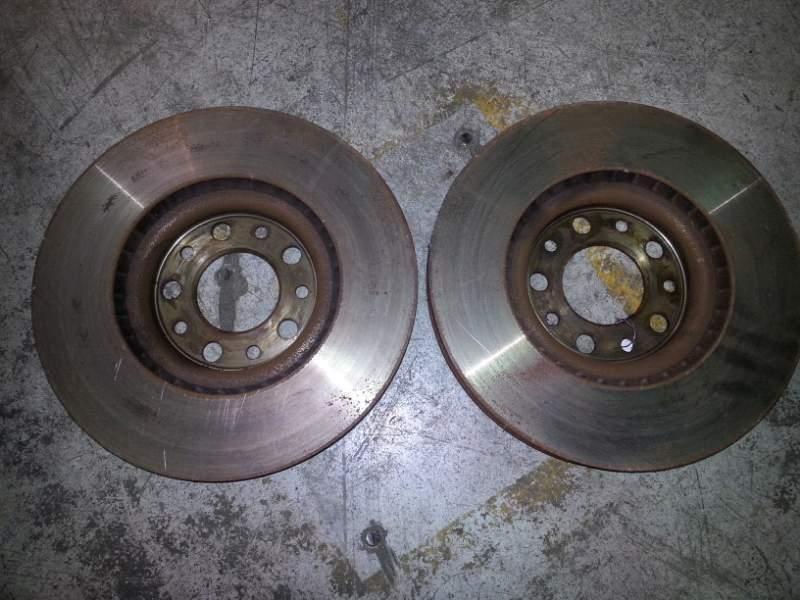 Coppia dischi freno anteriori 5fori per Alfa romeo Giulietta 1.4 trb