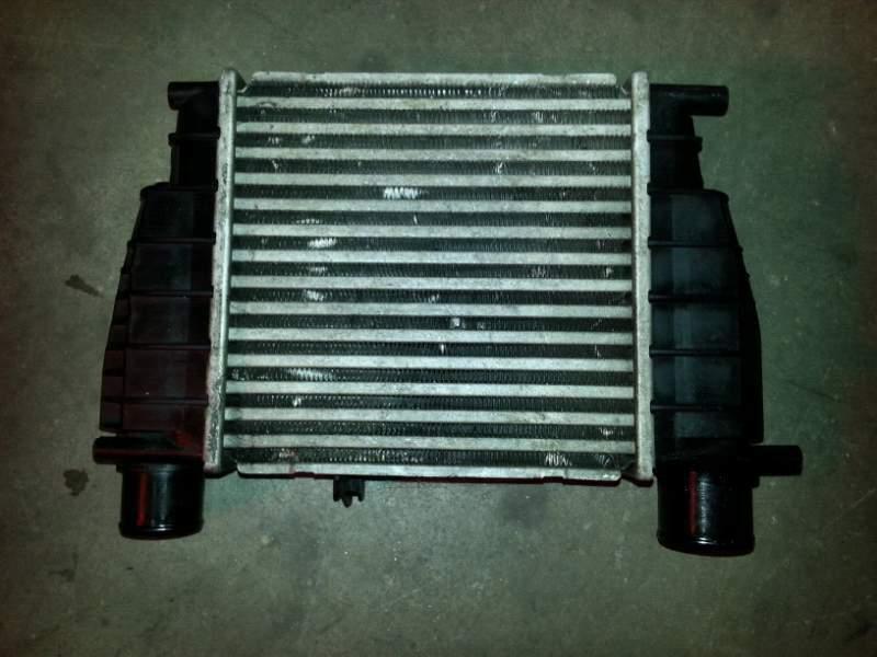 Radiatore intercooler usato Renault Clio 3^ serie 1.5 dci