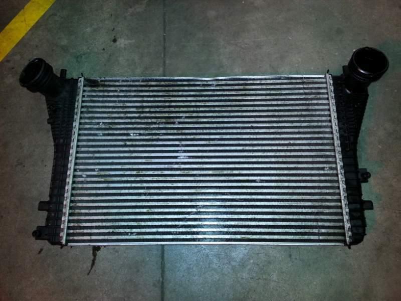 Radiatore intercooler usato Audi A3 2.0 tdi 2006