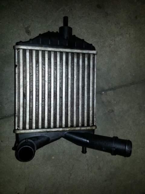 Radiatore intercooler usato Fiat idea 1.3 mj del 2005