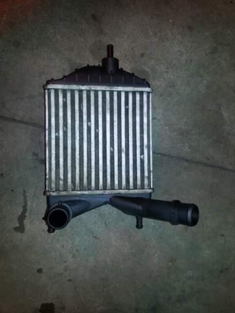 Radiatore intercooler usato Lancia musa 1.3 mj del 2007