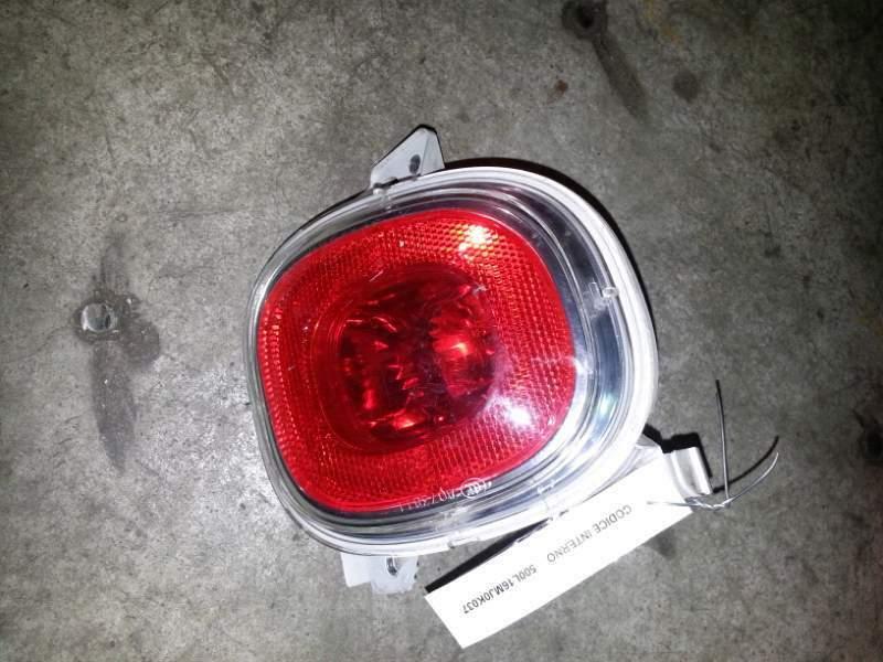 Faro fendinebbia posteriore sx per Fiat 500L 1.6 MJ del 2015 km0