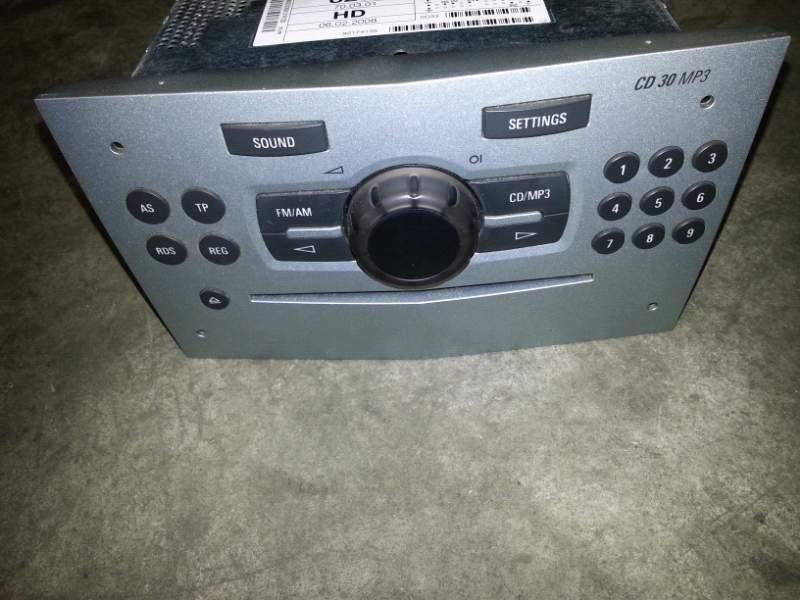 Autoradio cd/mp3 per opel corsa 1.2 benz del 2009