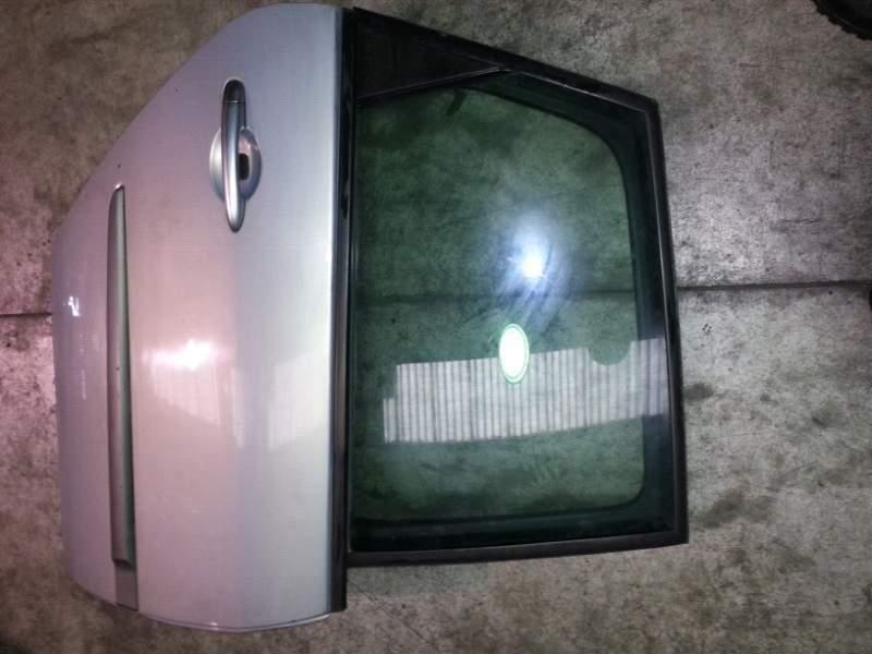 Portiera post dx per Renault scenic 1.9 DCI del 2003