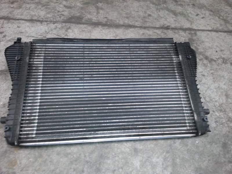 Radiatore intercooler usato per vw golf 5 1.9 tdi del 2006